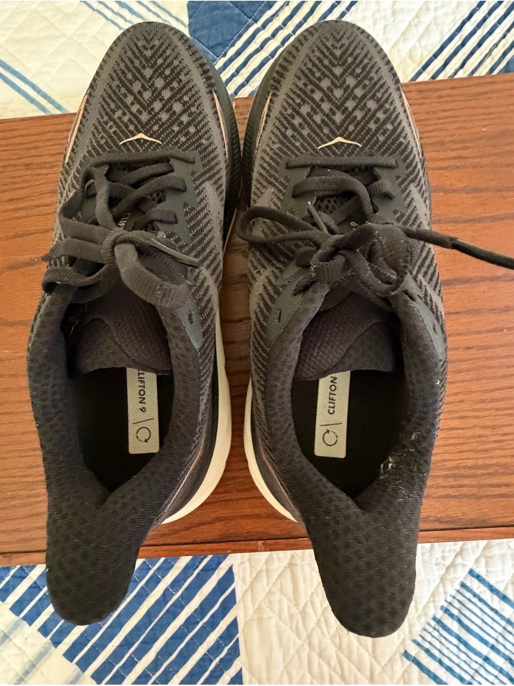Hoka One One Clifton 9 Men's Athletic Shoes - Black with White Midsole